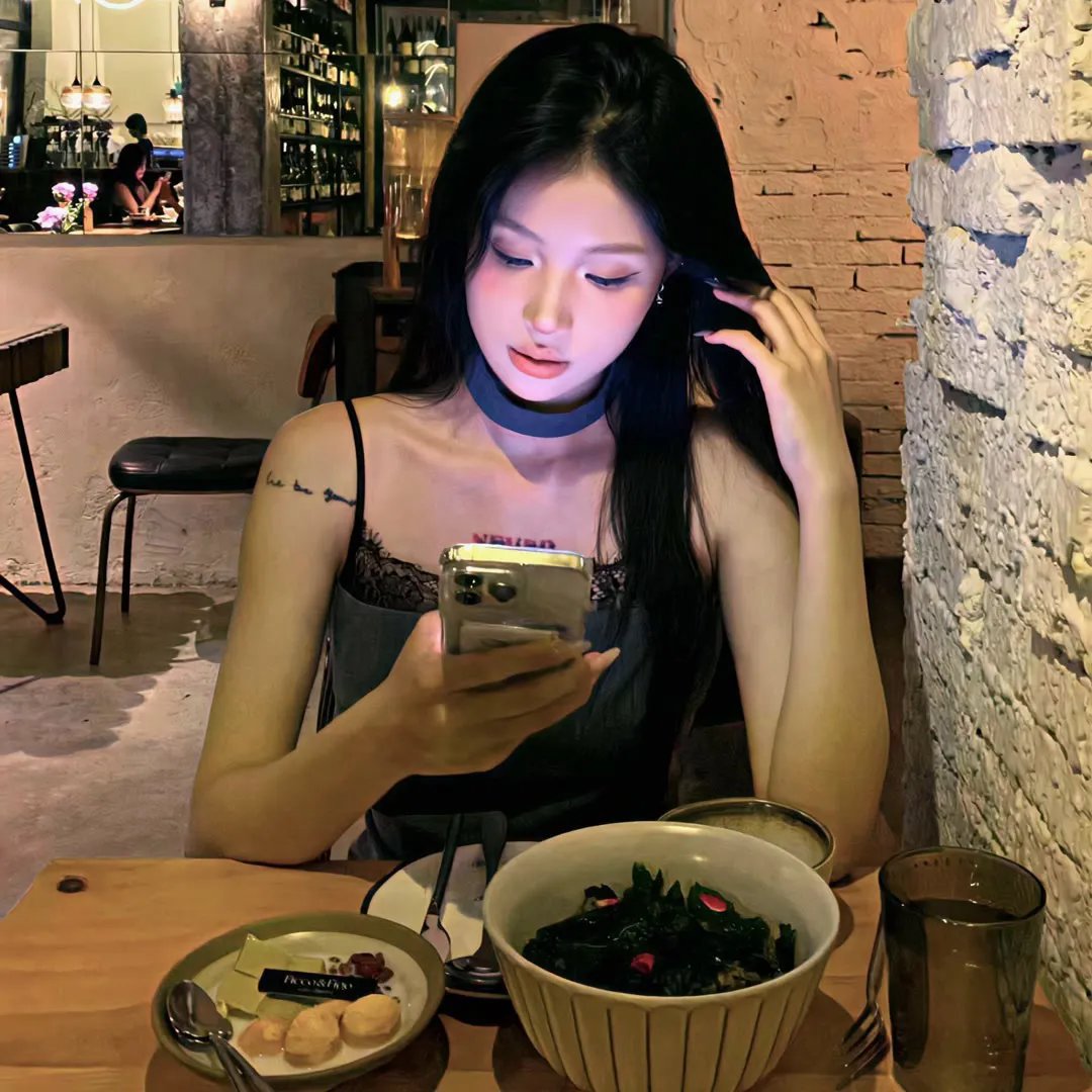 邪恶的蕾丝莉